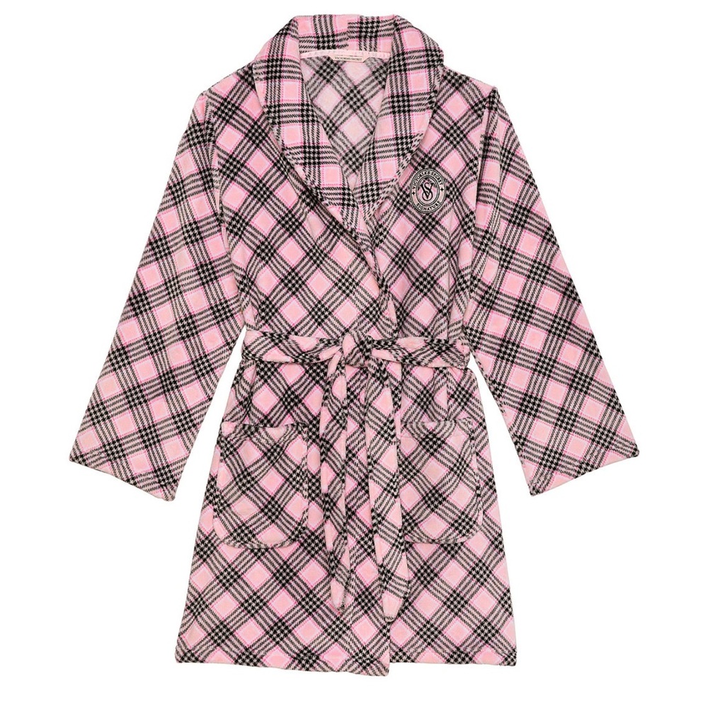 Victoria’s Secret short cozy robe